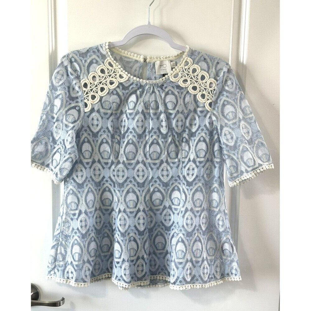 Anthropologie HD In Paris Blue and White Short Sleeved Lace crochet Top Sz 8